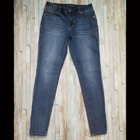 Maurices Skinny Jeans - Picture 5 of 7